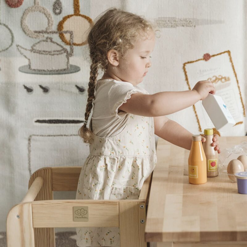 Tour d’Observation Montessori en Bois Aide-cuisinier Naturel : L'outil idéal pour l'implication des enfants dans la cuisine
